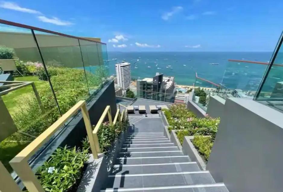 Edge Central Pattaya Seaview Residence With Infinity Pool Exteriör bild