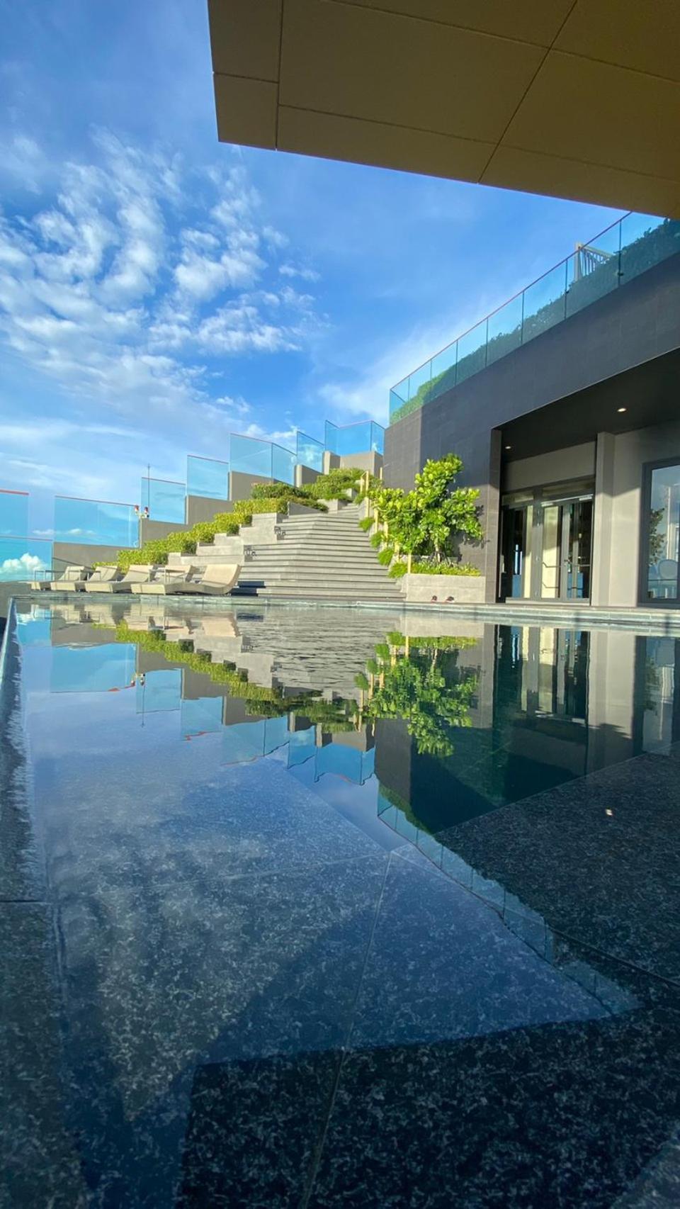 Edge Central Pattaya Seaview Residence With Infinity Pool Exteriör bild