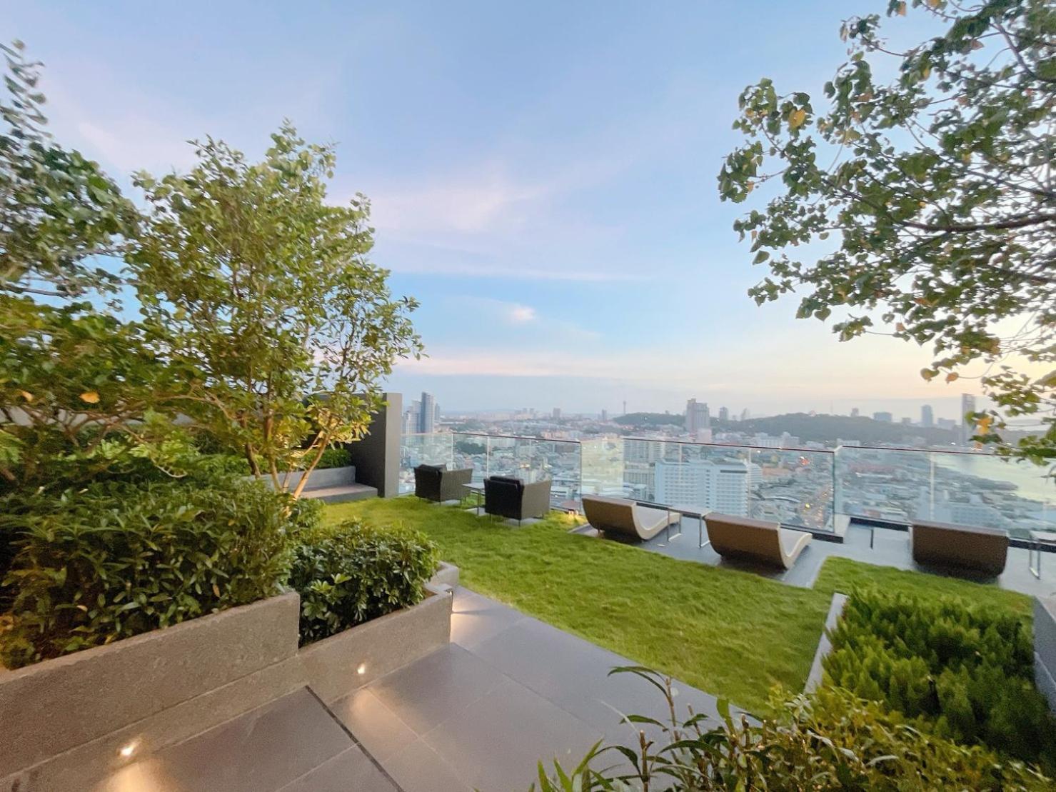Edge Central Pattaya Seaview Residence With Infinity Pool Exteriör bild